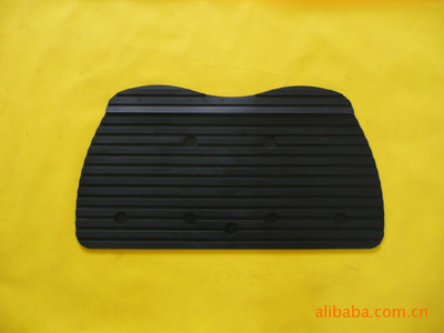 【批量銷售各種規(guī)格型號的運(yùn)動器橡膠墊】價格,廠家,圖片,塑料零件,啟東市恒通橡膠制品廠-